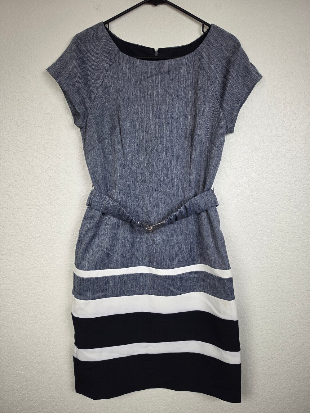 Established 1962 Blue and Black Belted Dress Size 8